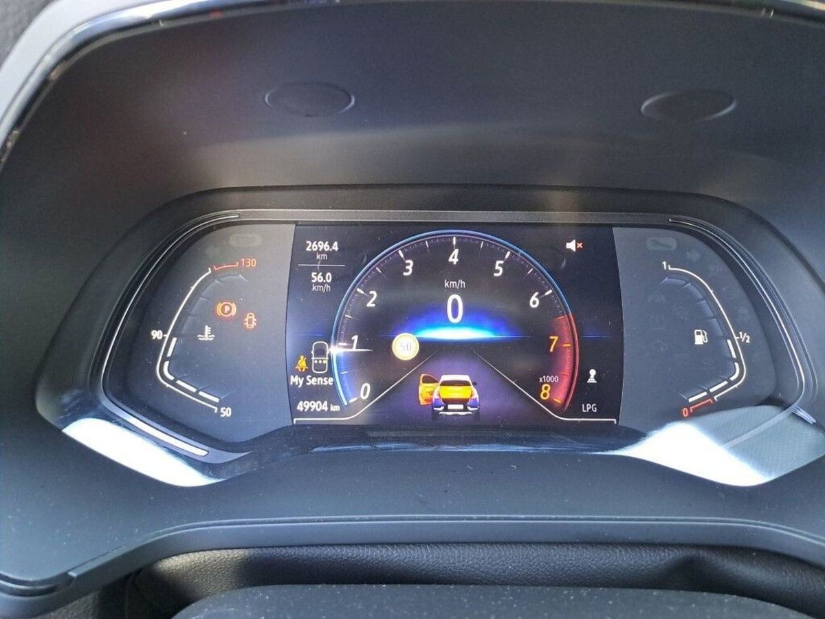 Renault Captur 1.0 eco-g Techno 100cv (8)