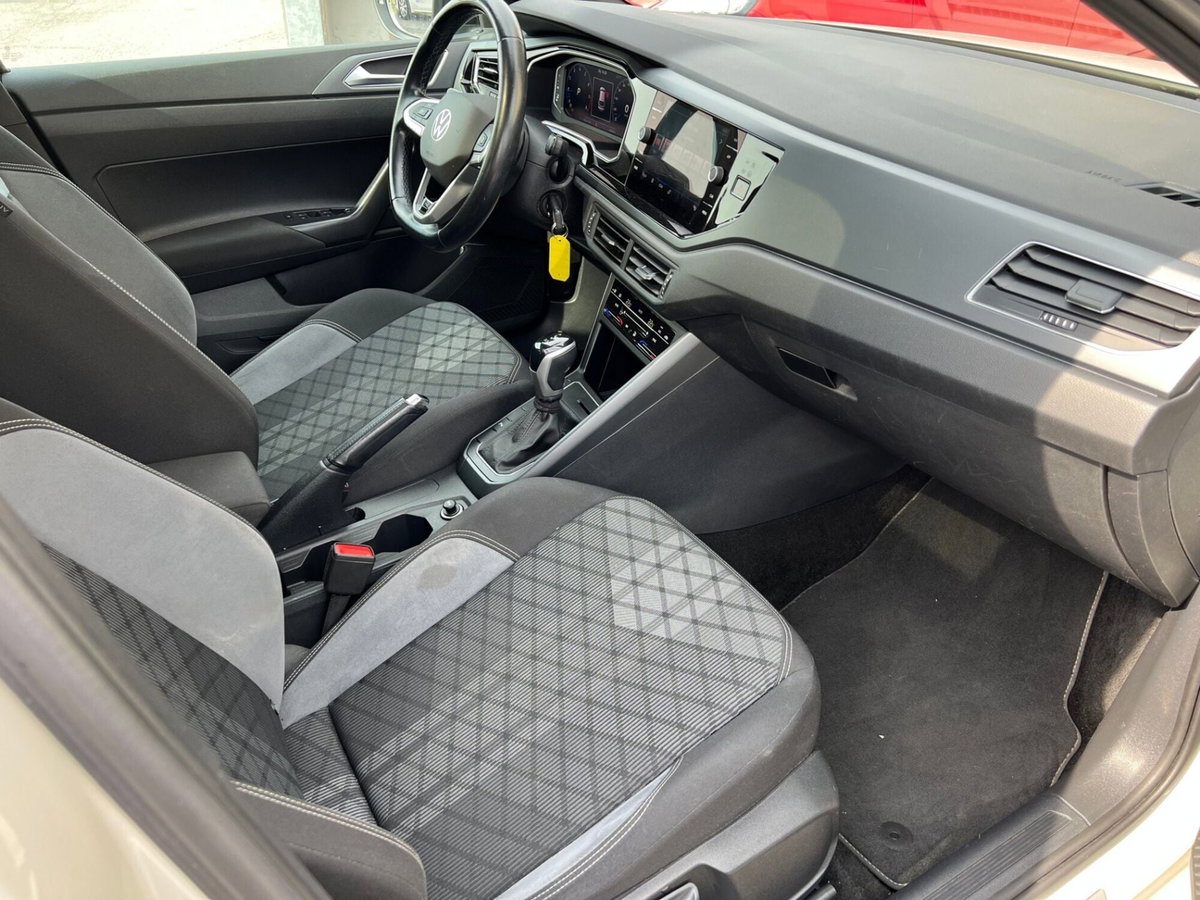 Volkswagen Taigo 1.5 tsi R-Line 150cv dsg (16)