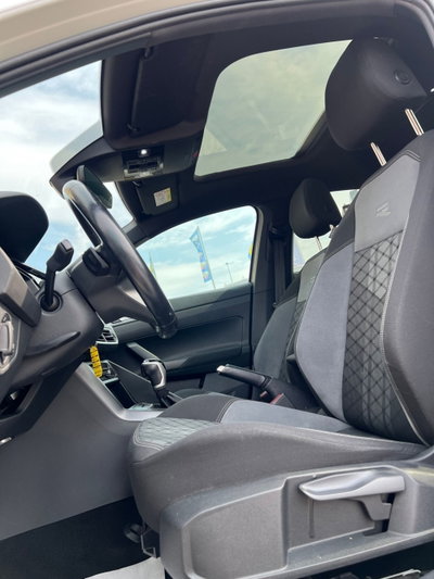 Volkswagen Taigo 1.5 tsi R-Line 150cv dsg (9)
