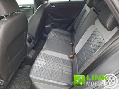 Volkswagen T-Roc 1.0 TSI R-Line (15)