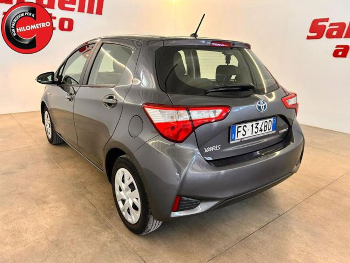 Toyota Yaris 1.5 Hybrid 5 porte Energy (4)