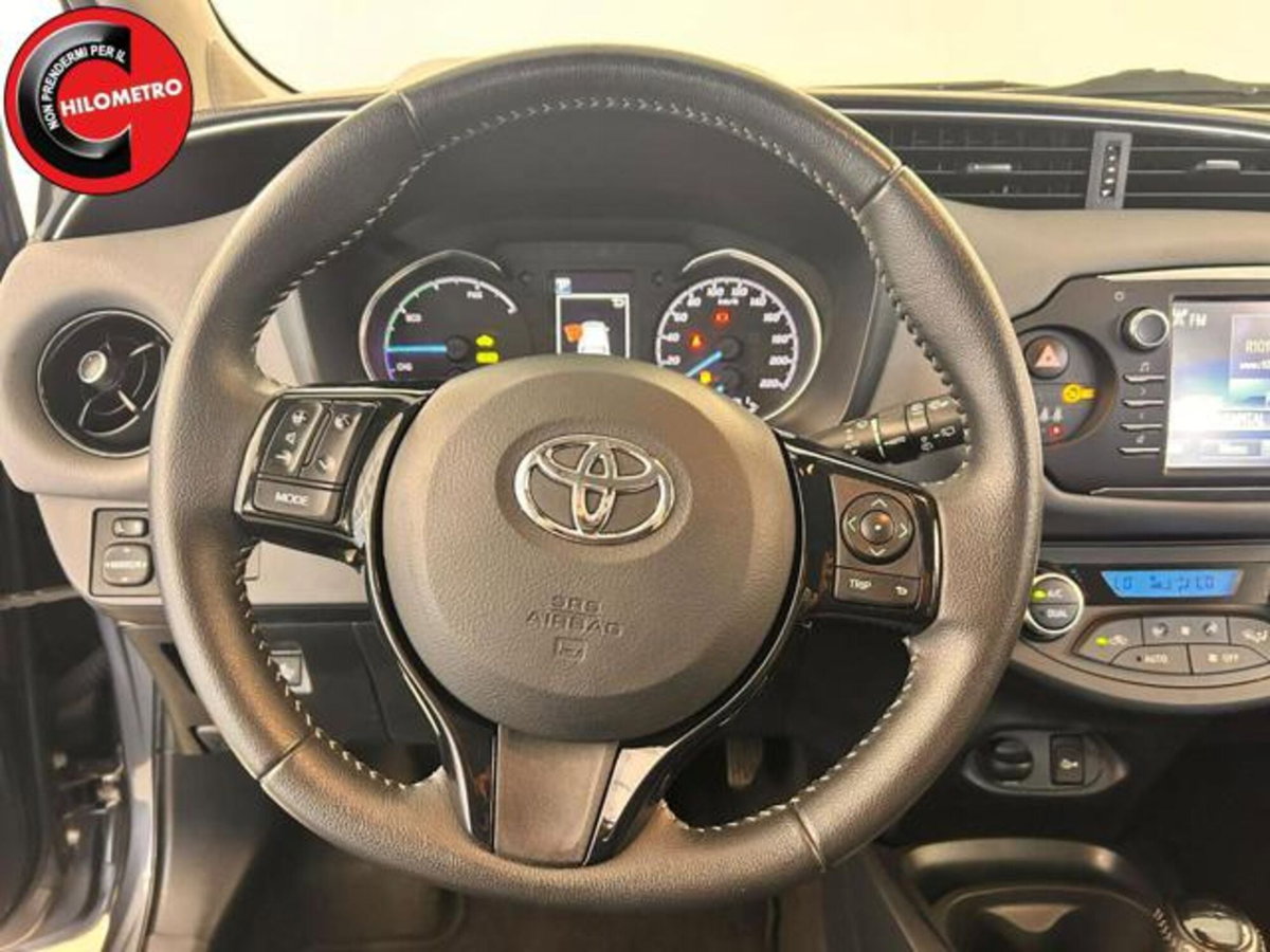 Toyota Yaris 1.5 Hybrid 5 porte Energy (10)