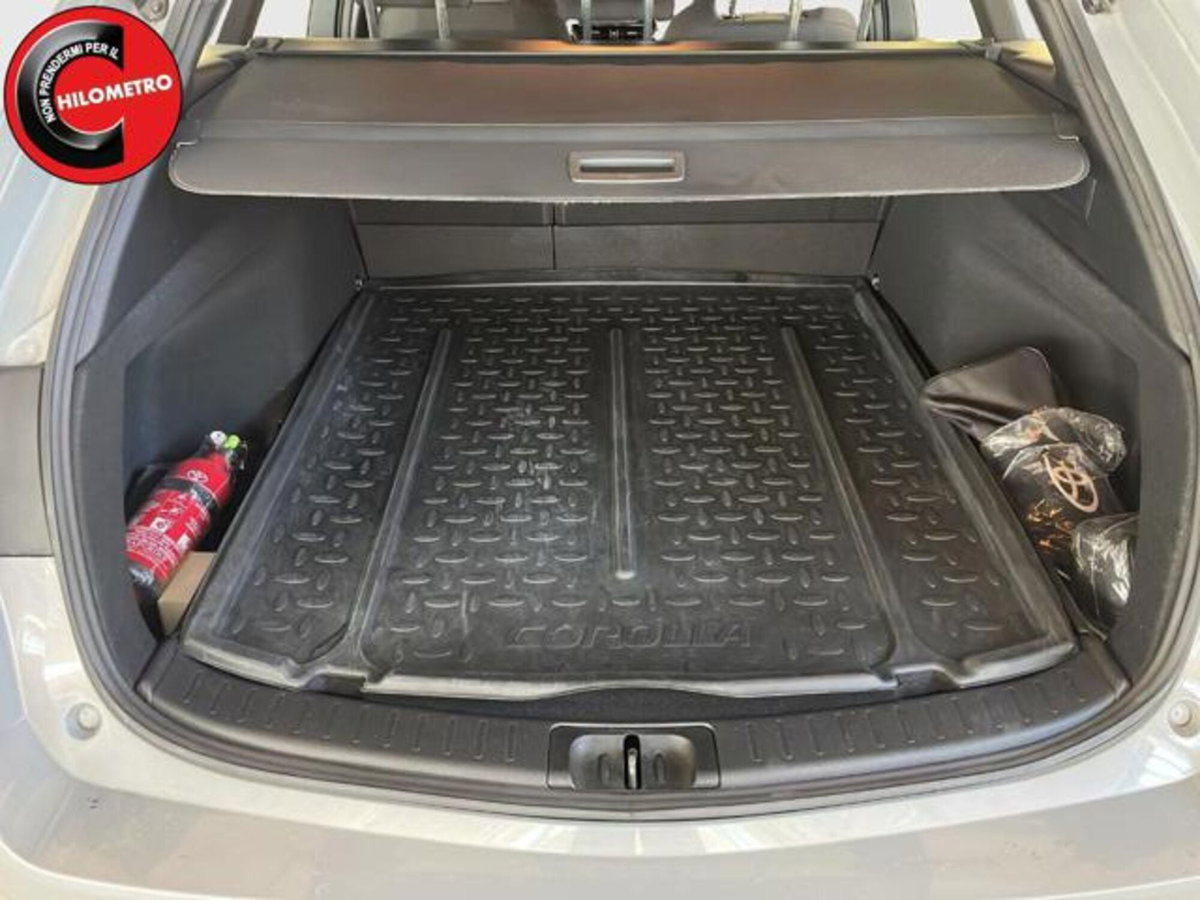 Toyota Corolla Touring Sports 1.8 Hybrid Business (15)