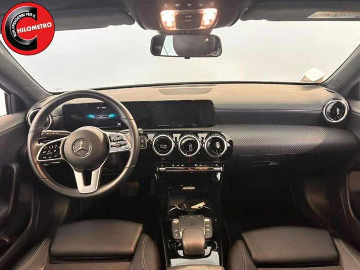 Mercedes-Benz Classe A Sedan 180 d Automatic 4p. Business (13)