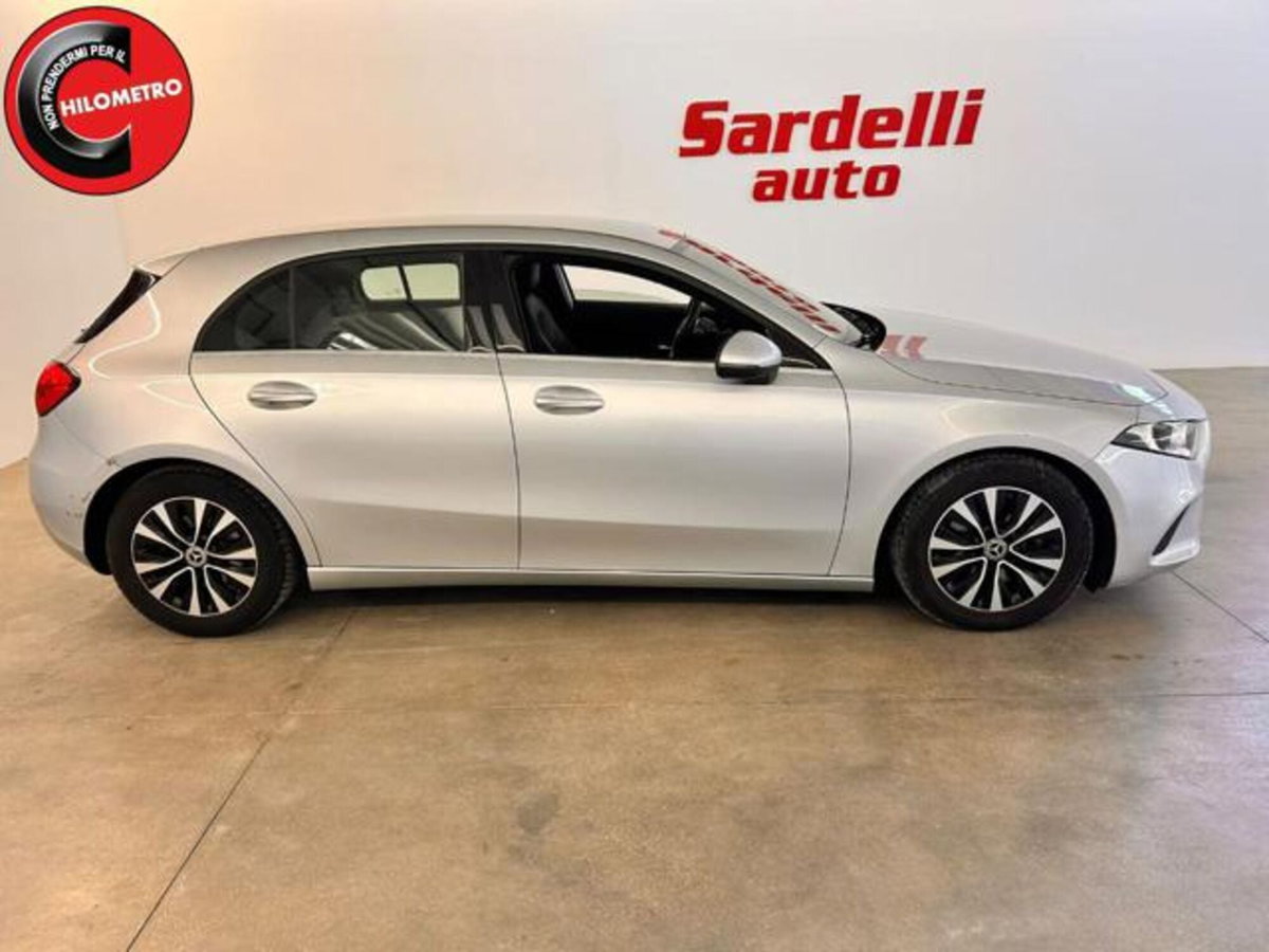 Mercedes-Benz Classe A Sedan 180 d Automatic 4p. Business (6)