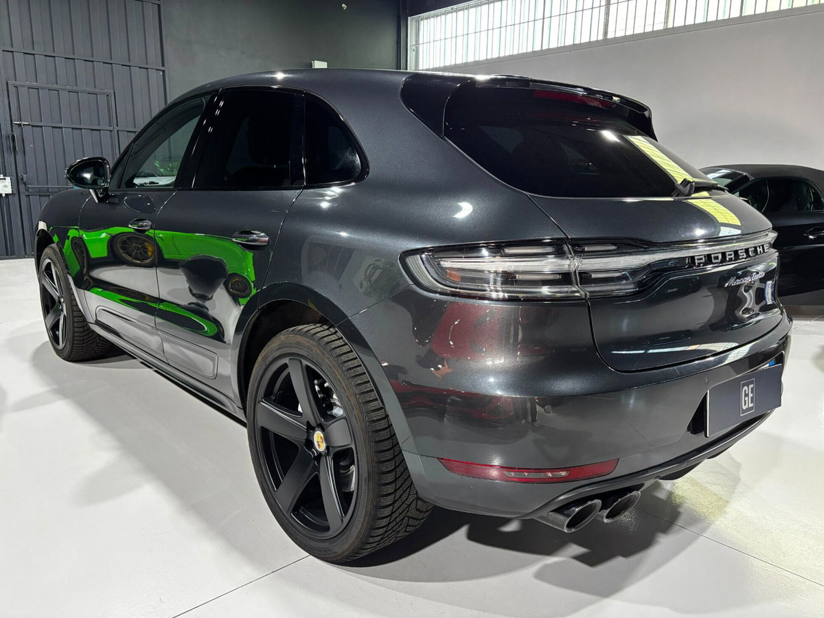 Porsche Macan Turbo (3)
