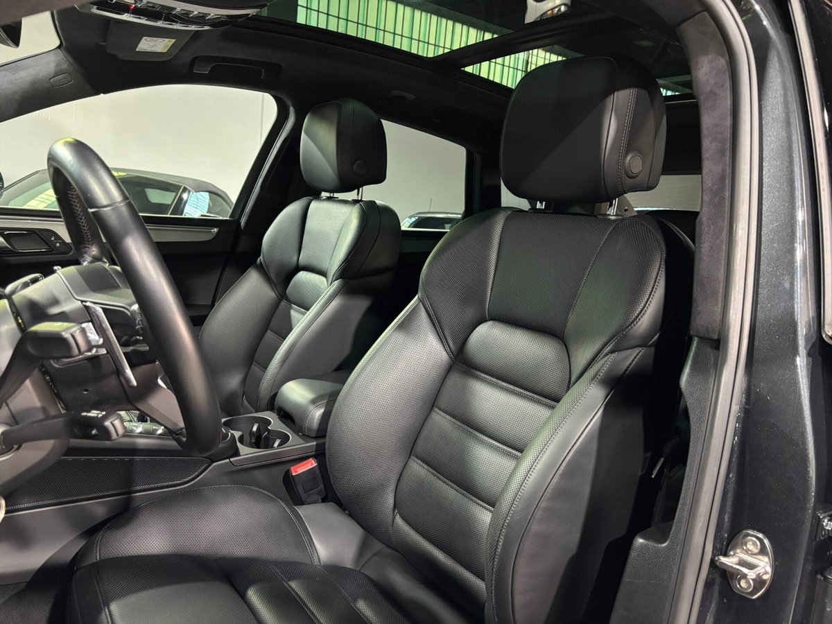 Porsche Macan Turbo (9)