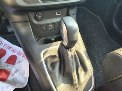 Citroen C3 PureTech 110 S&S EAT6 Shine Pack (13)