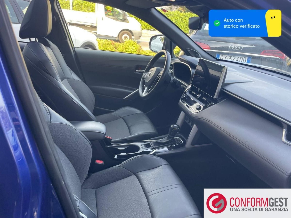Toyota Corolla Cross Hybrid 2.0h Lounge 4wd 197cv e-cvt (13)