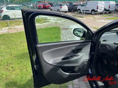 Lancia Ypsilon 1.2 69 CV 5 porte Elefantino Blu (16)