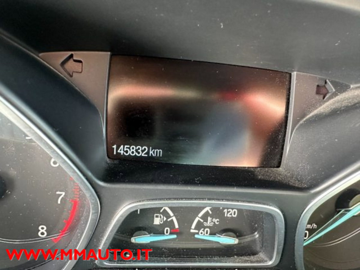 Ford Kuga 1.5 EcoBoost 120 CV 2WD (12)