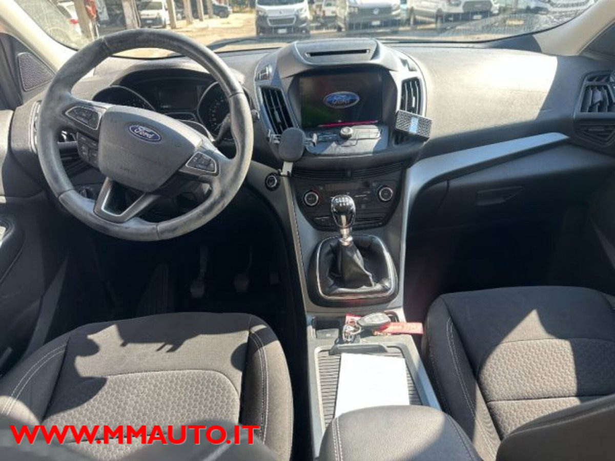 Ford Kuga 1.5 EcoBoost 120 CV 2WD (8)