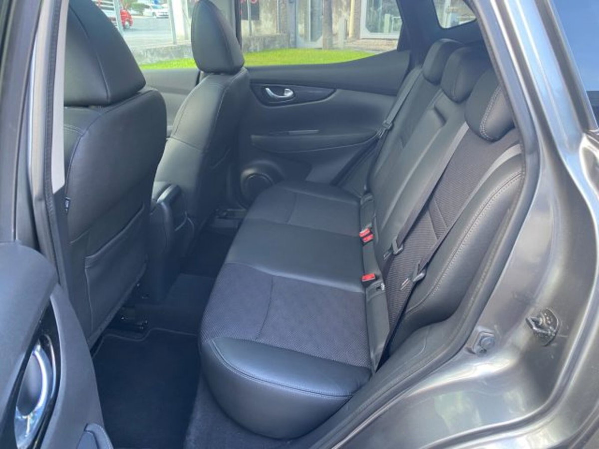 Nissan Qashqai 1.6 dCi 2WD Tekna (10)