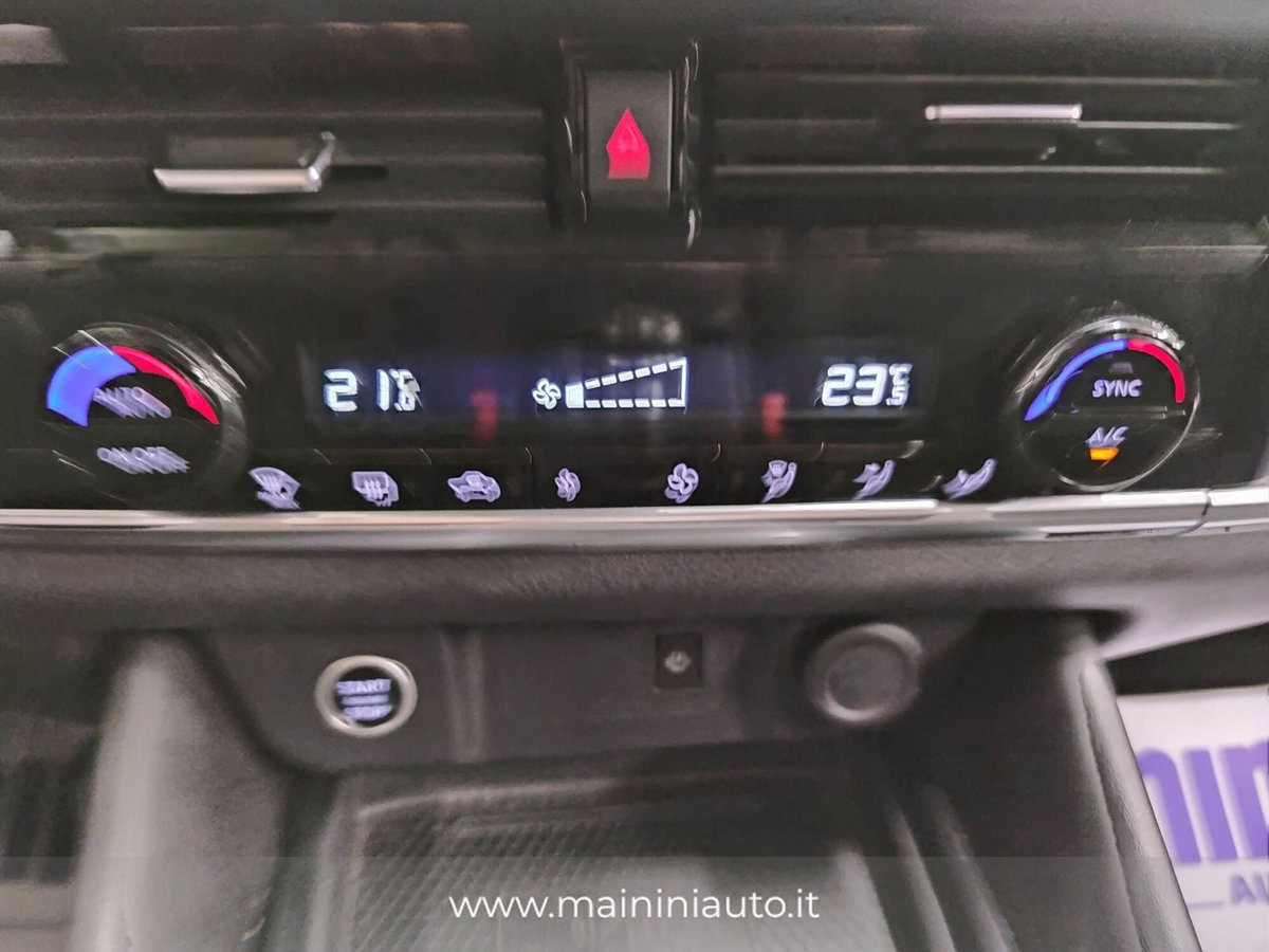 Nissan Qashqai 1.3 mhev N-Connecta 2wd 140cv (16)