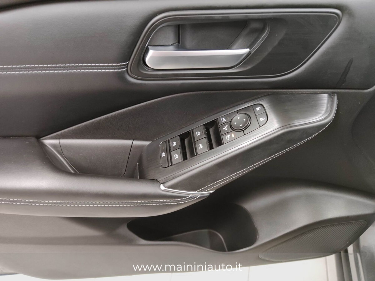 Nissan Qashqai 1.3 mhev N-Connecta 2wd 140cv (14)