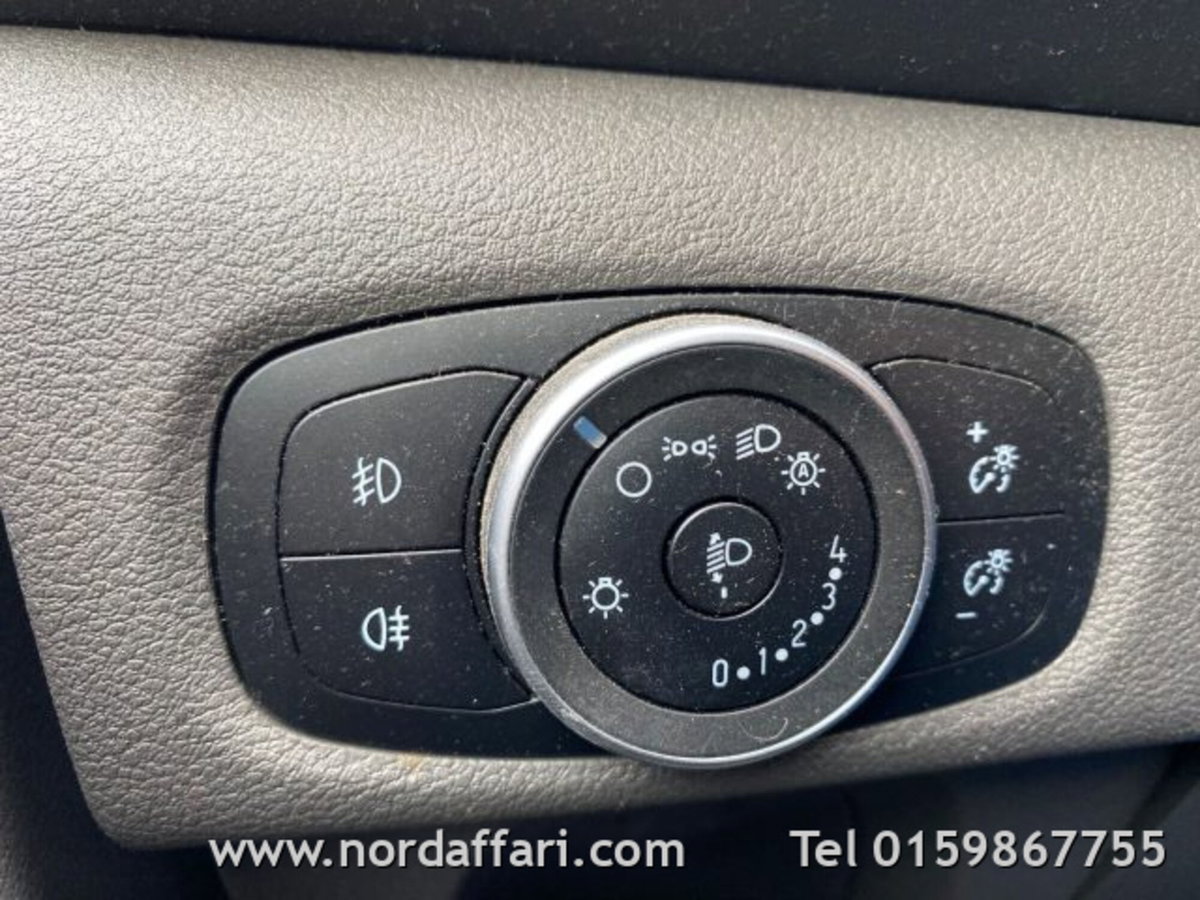 Ford Transit Custom Furgone 320 2.0 EcoBlue 130 PC Furgone Trend (14)