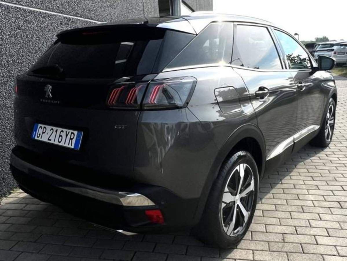 Peugeot 3008 BlueHDi 130 S&S EAT8 GT (10)