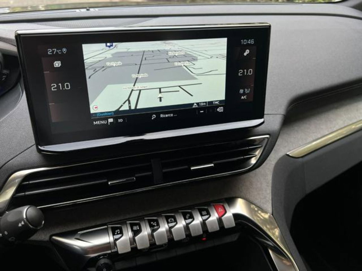 Peugeot 3008 BlueHDi 130 S&S EAT8 GT (17)