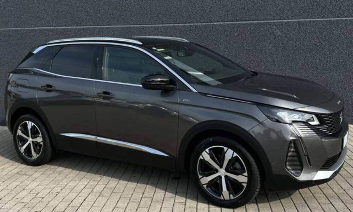 Peugeot 3008 BlueHDi 130 S&S EAT8 GT (6)