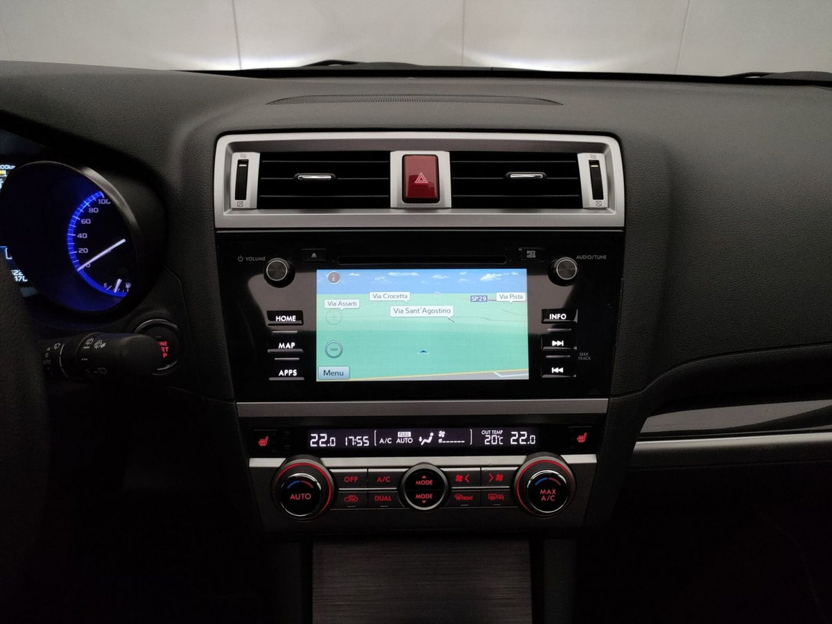 Subaru Outback 2.0d Lineartronic Unlimited (14)
