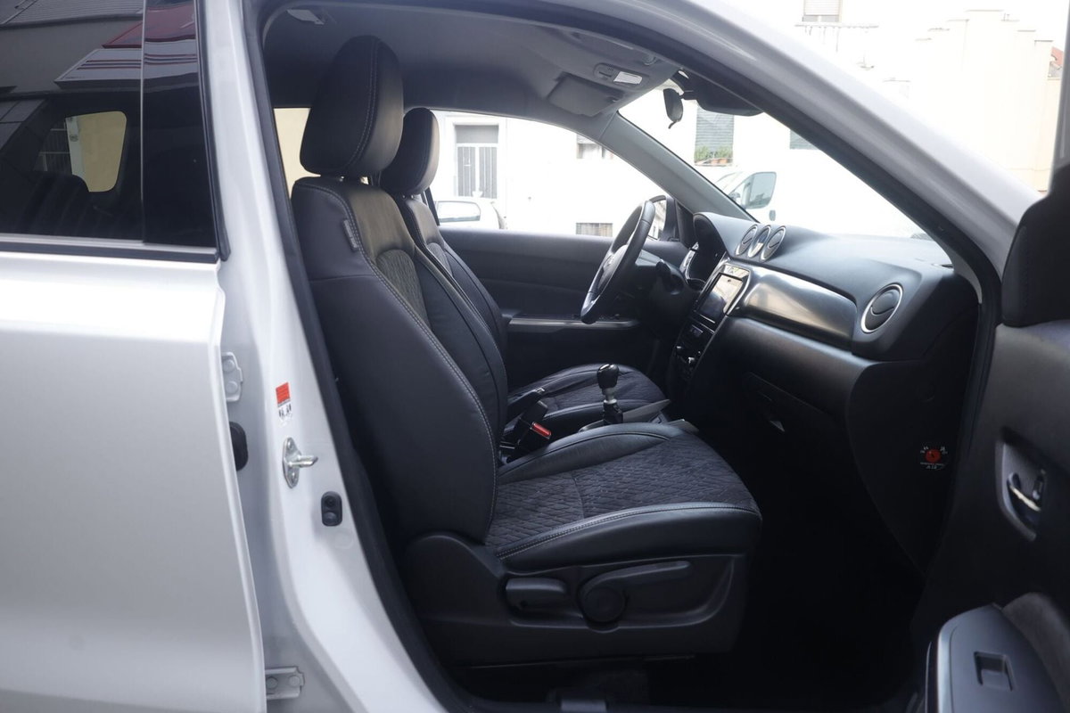 Suzuki Vitara 1.4 Boosterjet A/T Starview (12)