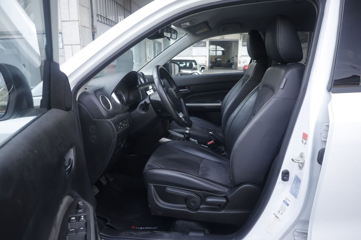 Suzuki Vitara 1.4 Boosterjet A/T Starview (18)