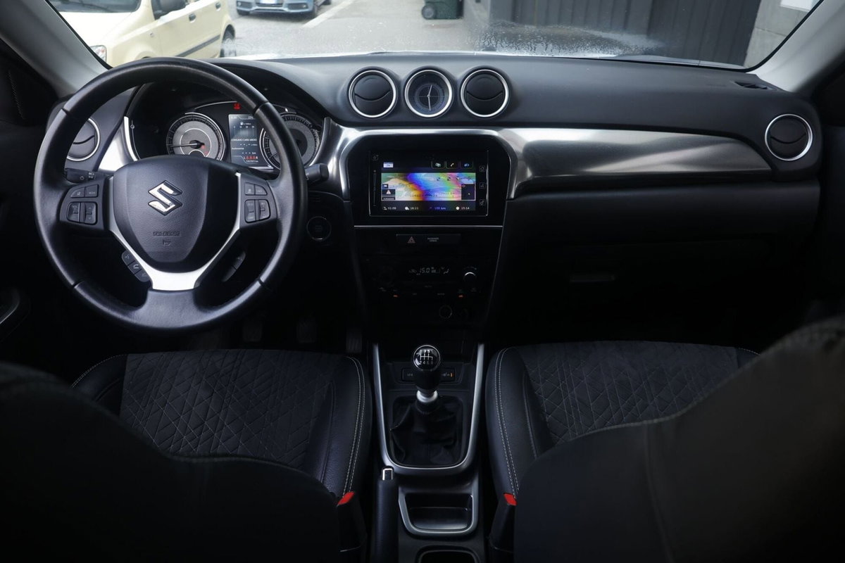 Suzuki Vitara 1.4 Boosterjet A/T Starview (2)