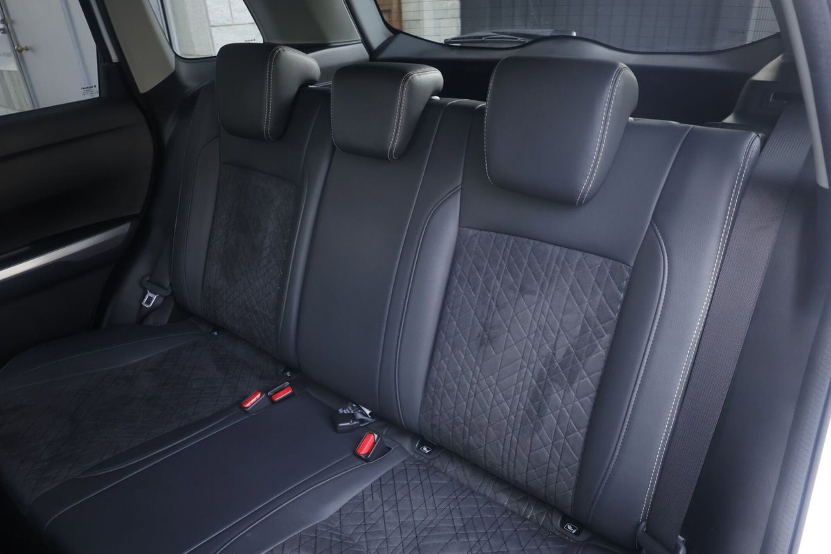 Suzuki Vitara 1.4 Boosterjet A/T Starview (3)