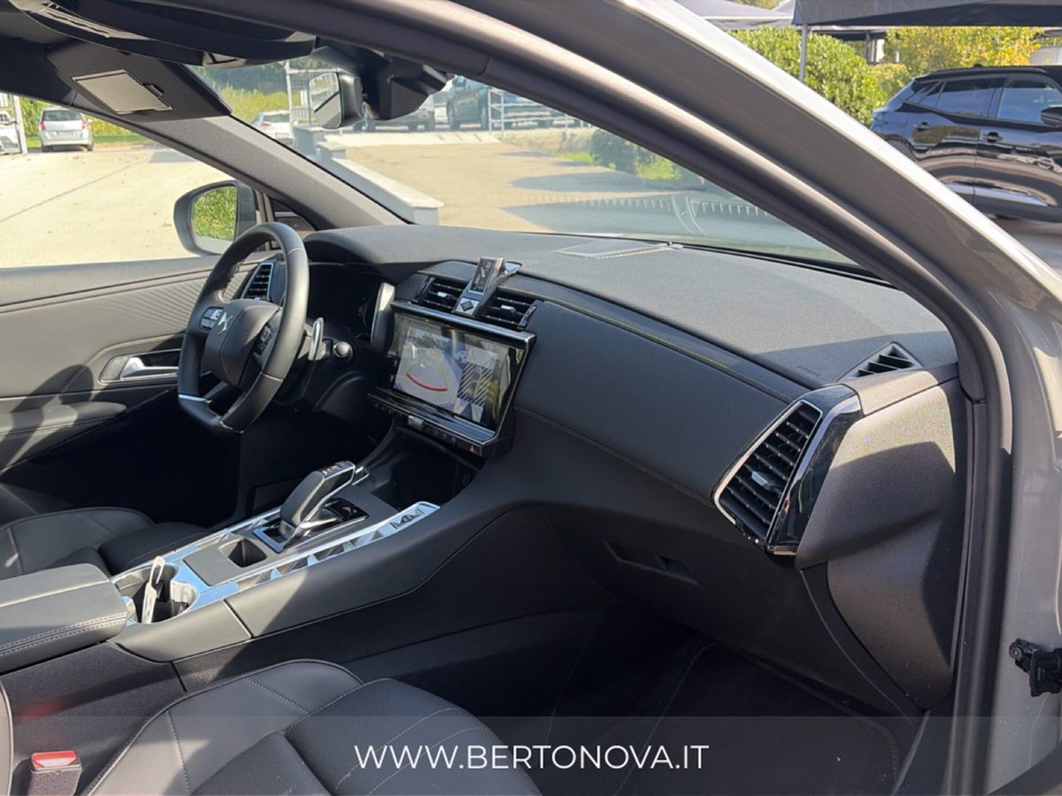 Ds DS 7 1.6 e-tense phev Performance Line+ 4x4 360cv auto (15)