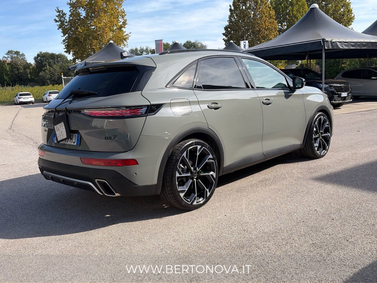 Ds DS 7 1.6 e-tense phev Performance Line+ 4x4 360cv auto (6)