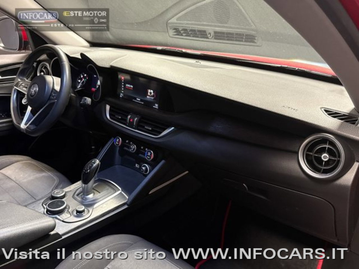 Alfa Romeo Stelvio Stelvio 2.2 Turbodiesel 160 CV AT8 RWD Sport-Tech (12)