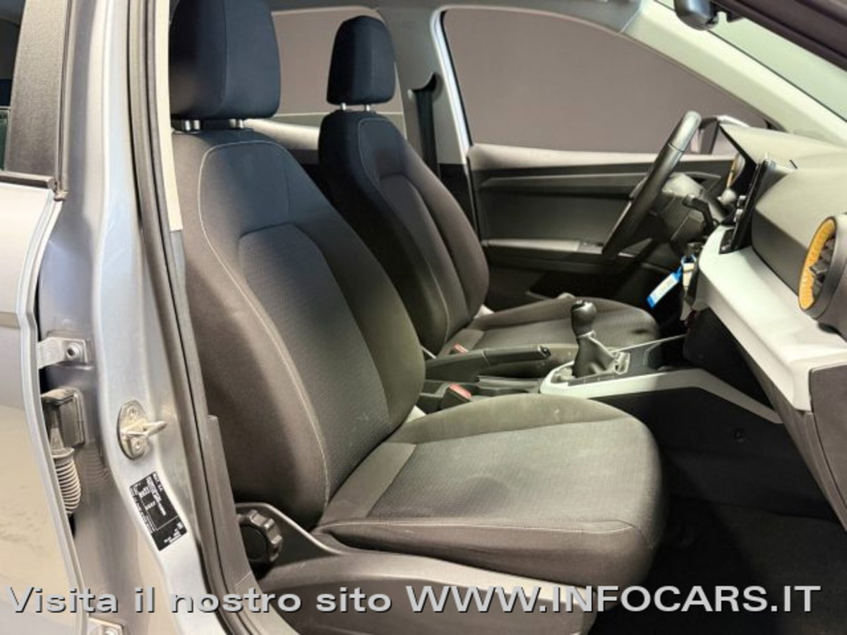SEAT Arona 1.0 ecotsi Style 95cv (6)