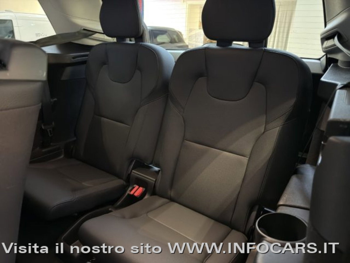 Volvo XC90 B5 (d) AWD automatico 7 posti Plus Bright (9)