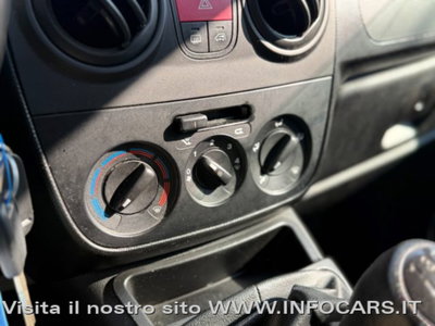 Fiat Fiorino 1.3 MJT 95CV Combinato (11)