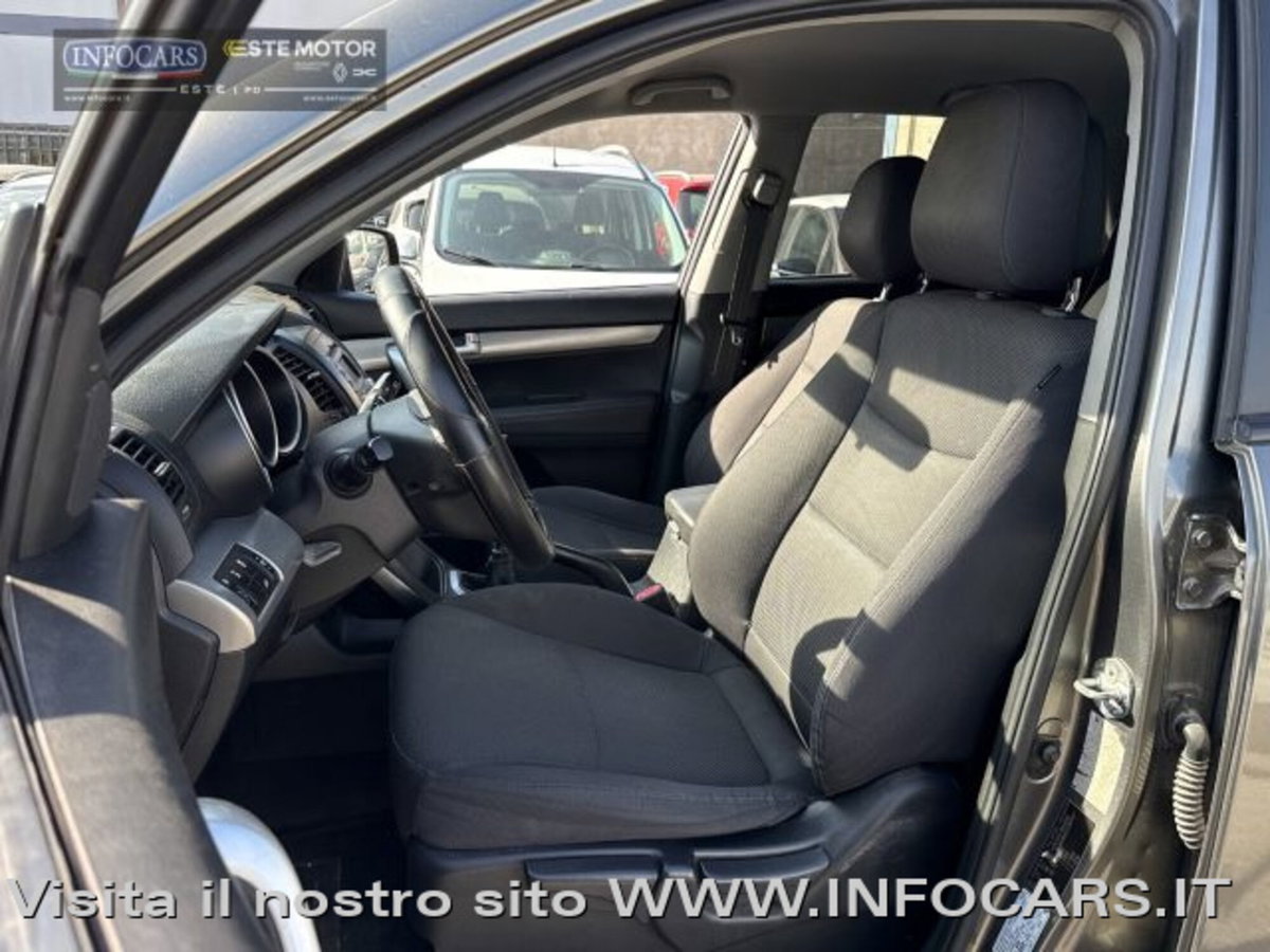 Kia Sorento 2.2 16V CRDI VGT 2WD Active (5)