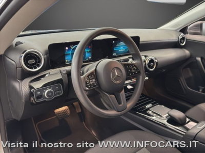 Mercedes-Benz CLA Shooting Brake 200 d Executive auto (9)