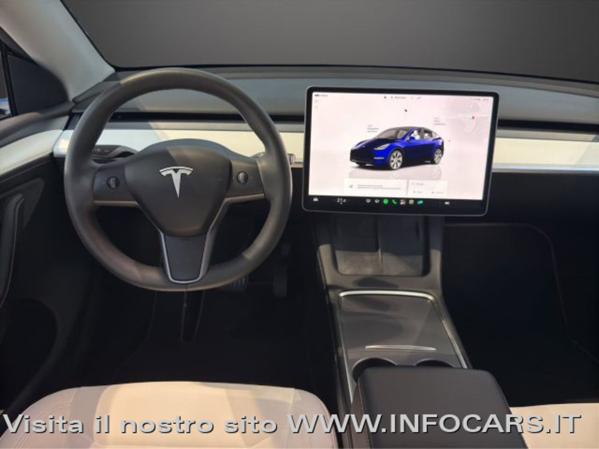 Tesla Model Y rwd (10)