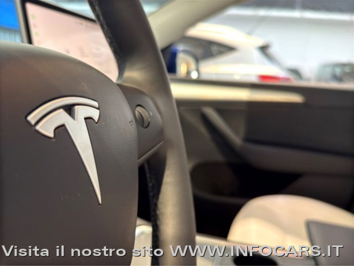 Tesla Model Y rwd (18)