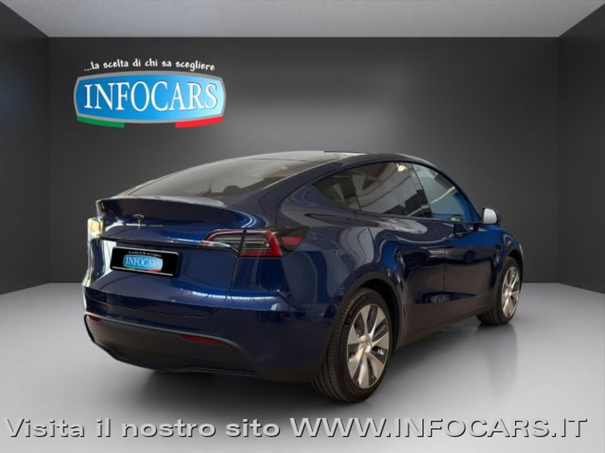 Tesla Model Y rwd (4)