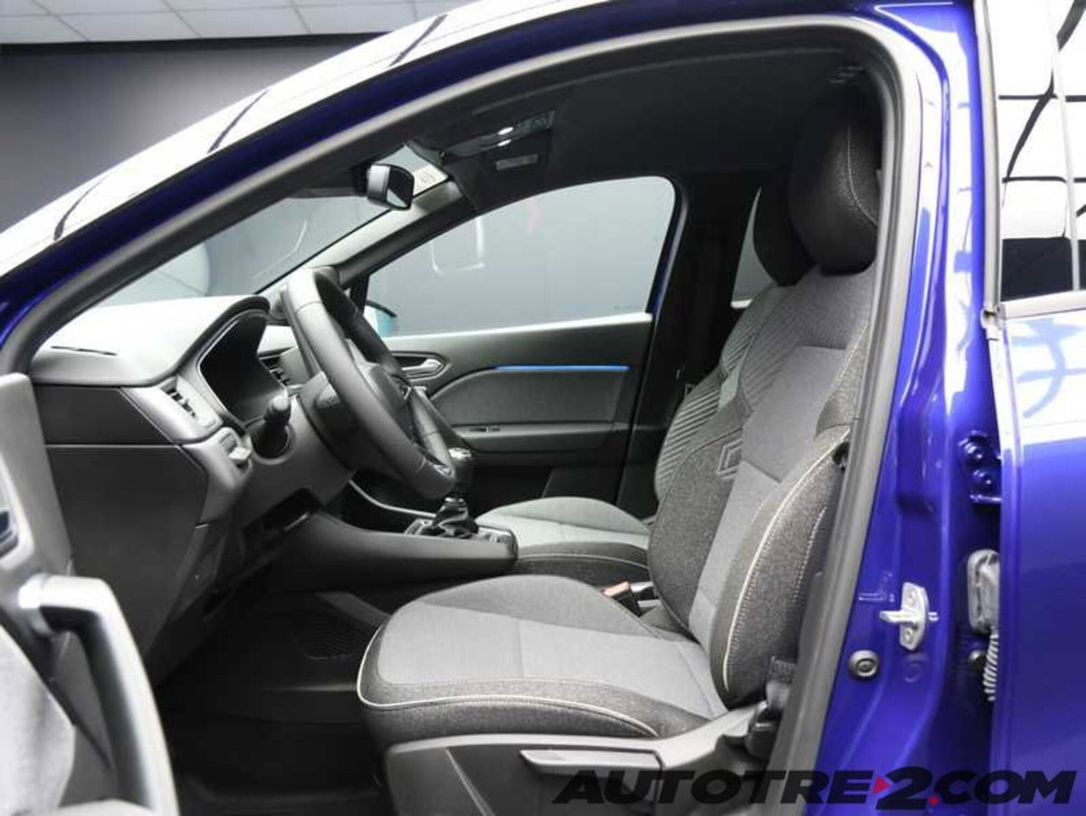 Renault Captur 1.2 eco-g Techno 120cv (6)