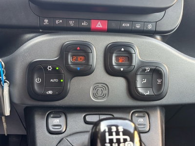 Fiat Panda 1.0 FireFly S&S Hybrid City Cross (13)