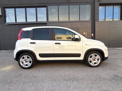 Fiat Panda 1.0 FireFly S&S Hybrid City Cross (4)