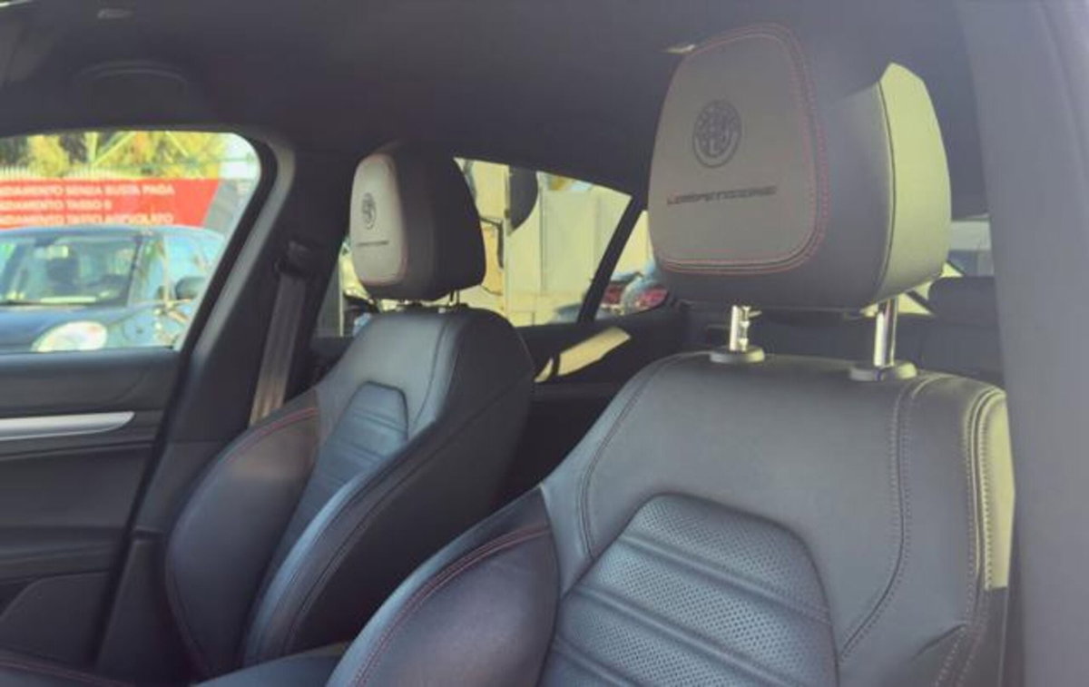 Alfa Romeo Stelvio Stelvio 2.2 Turbodiesel 210 CV AT8 Q4 GT Junior (16)