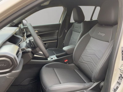 Jeep Avenger 1.2 turbo e-hybrid mhev Summit fwd 110cv edct6 (11)