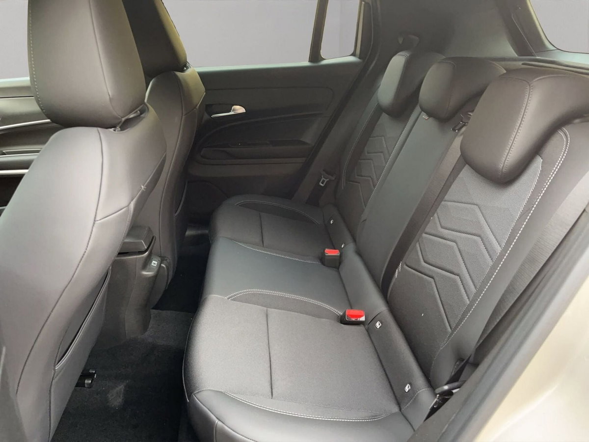 Jeep Avenger 1.2 turbo e-hybrid mhev Summit fwd 110cv edct6 (12)