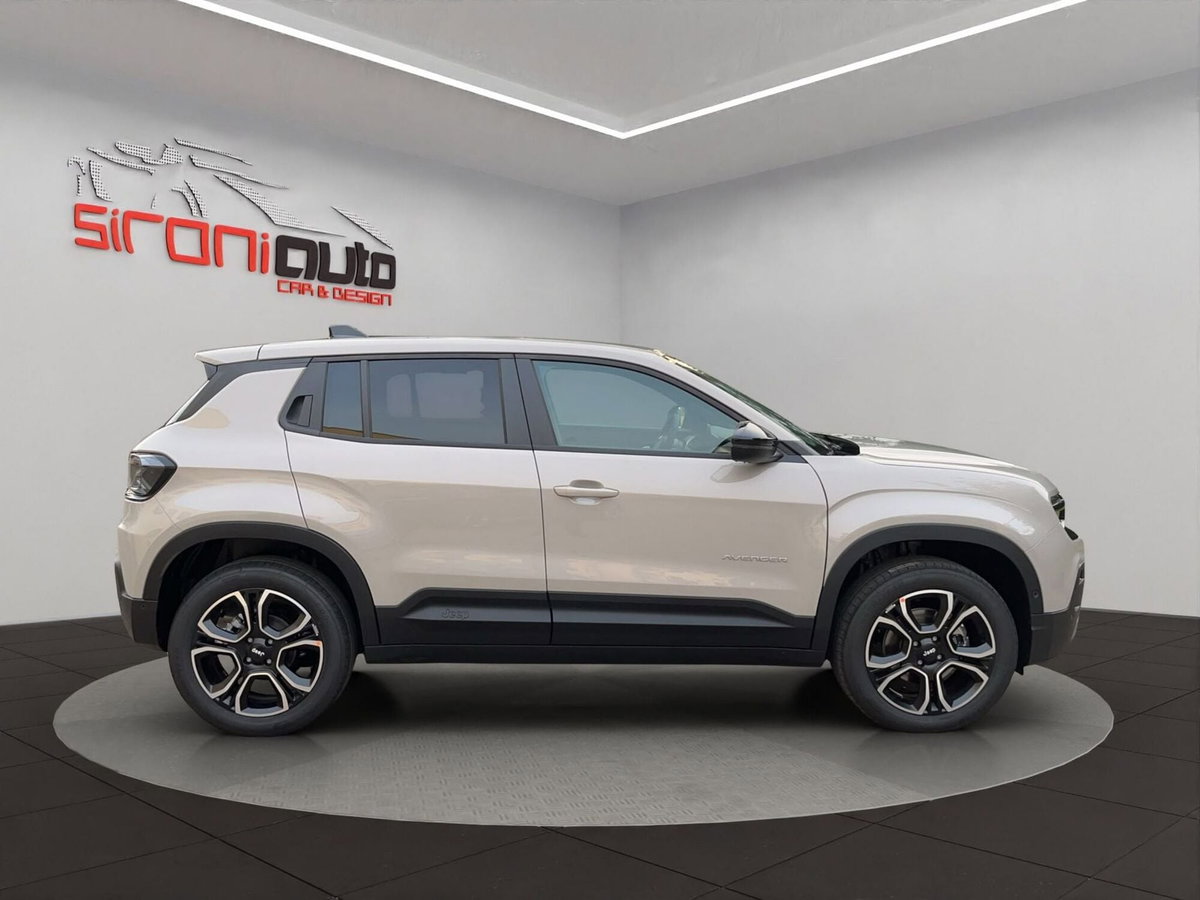 Jeep Avenger 1.2 turbo e-hybrid mhev Summit fwd 110cv edct6 (9)