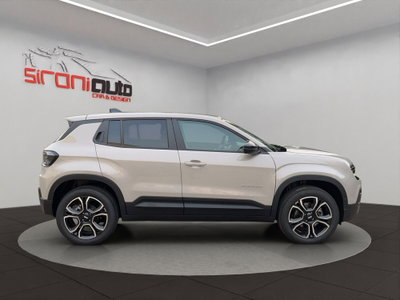 Jeep Avenger 1.2 turbo e-hybrid mhev Summit fwd 110cv edct6 (9)