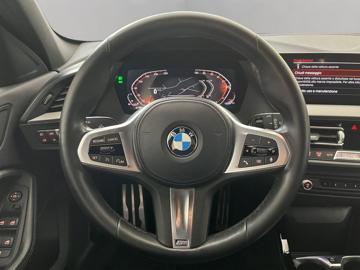 BMW Serie 1 118i Msport 136cv (13)