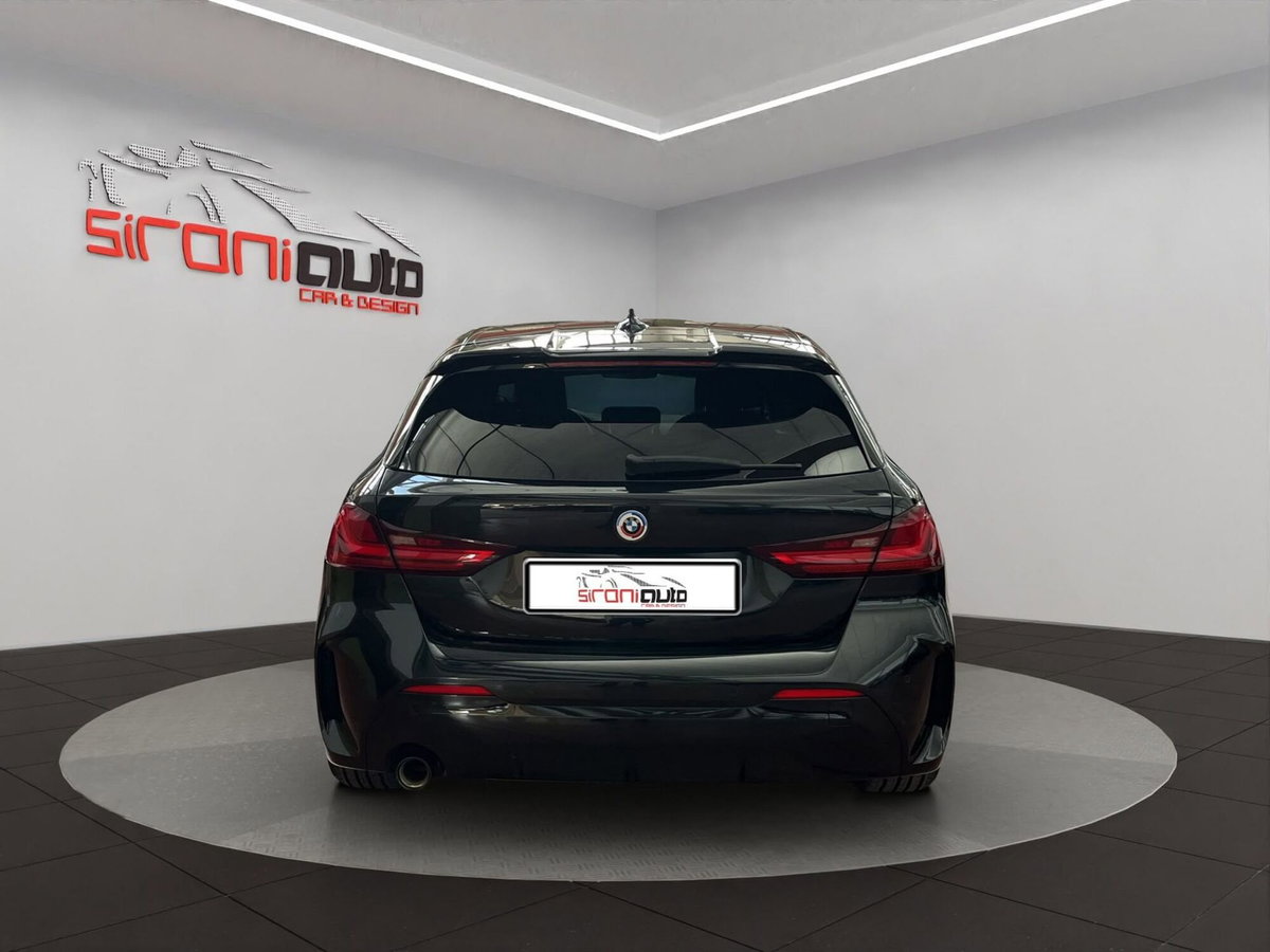 BMW Serie 1 118i Msport 136cv (6)
