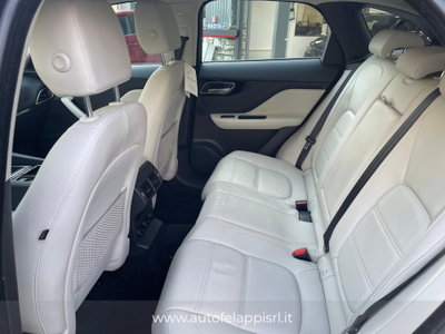 Jaguar F-Pace 2.0 D 180 CV AWD Prestige (13)